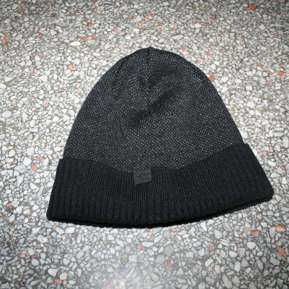Dockers Black Beanie Hat - Picture 1 of 2
